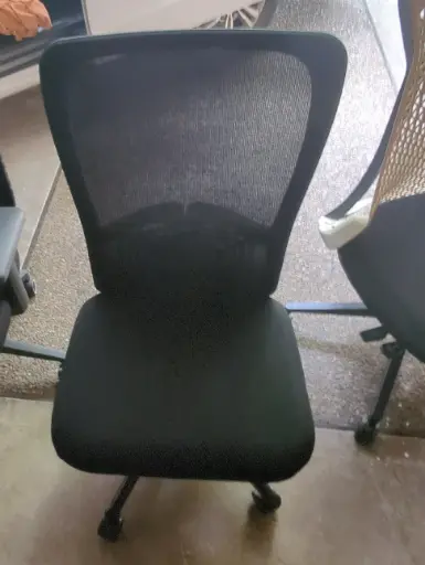 Contemporary Mesh-Back Office Chair